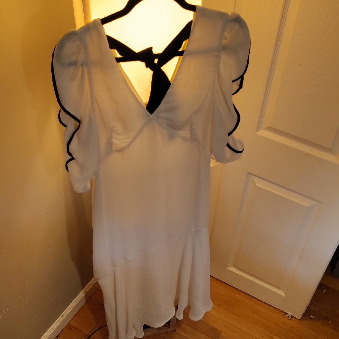 Chic White Asymmetrical Dress With Black Trim